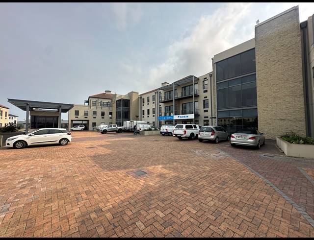 710M² OFFICE TO LET IN CENTURY CITY